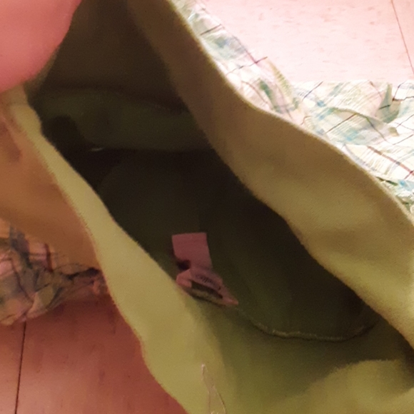 Little girls skirt with shorts connected medium🤗 - Picture 4 of 5